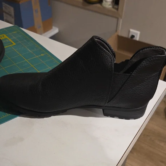 Dr. Scholl's Black Leather Ankle Booties - Picture 8 of 12